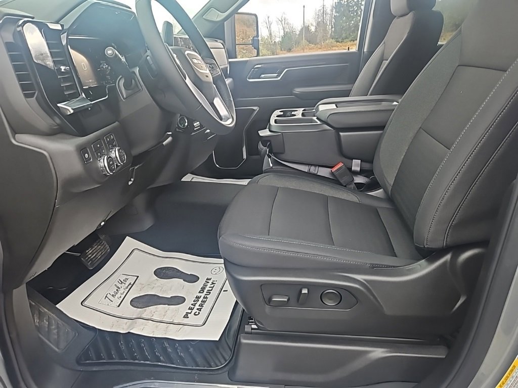 New 2026 GMC Sierra 2500 SLE image 10
