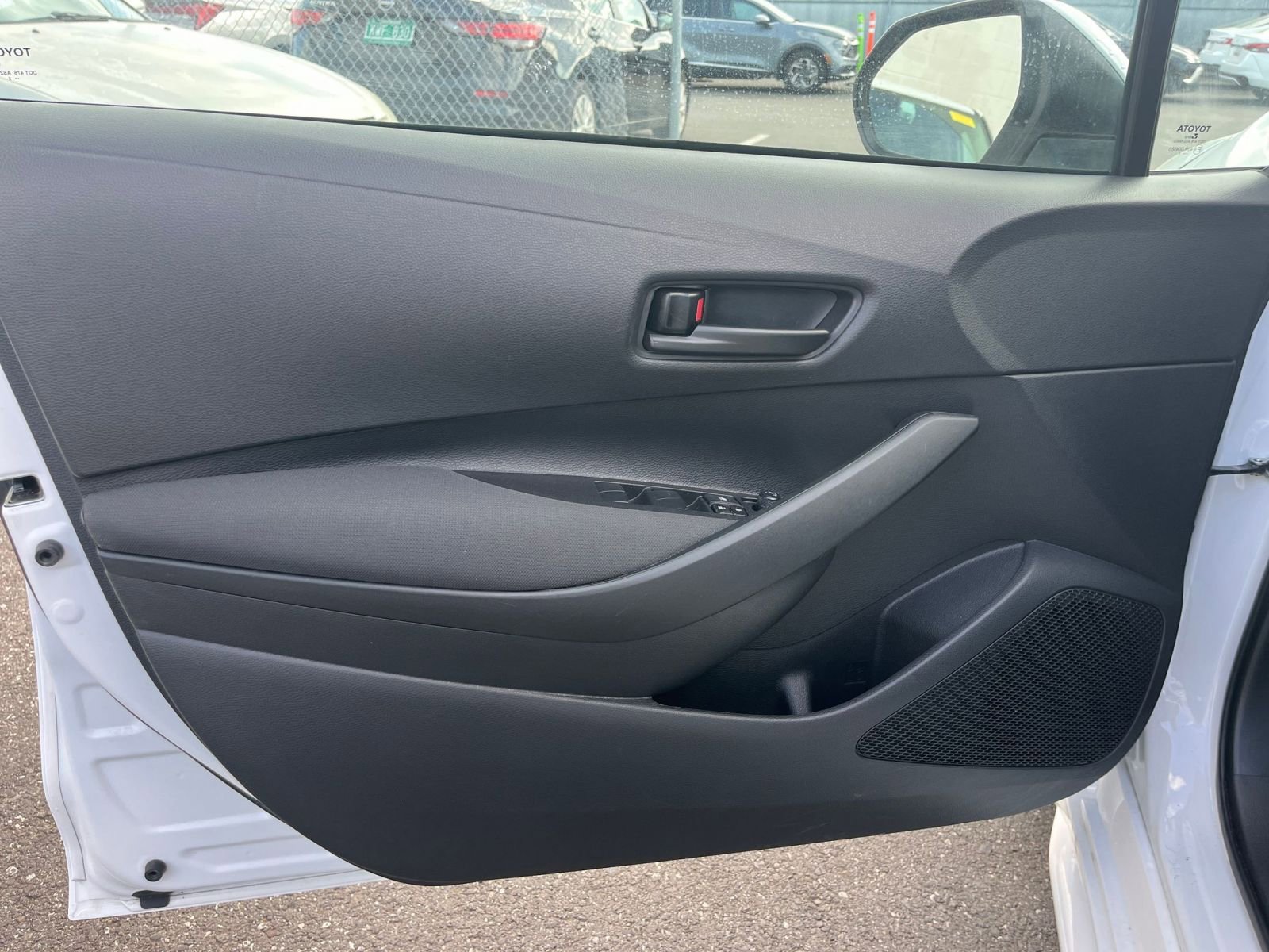 Used 2025 Toyota Corolla LE image 18