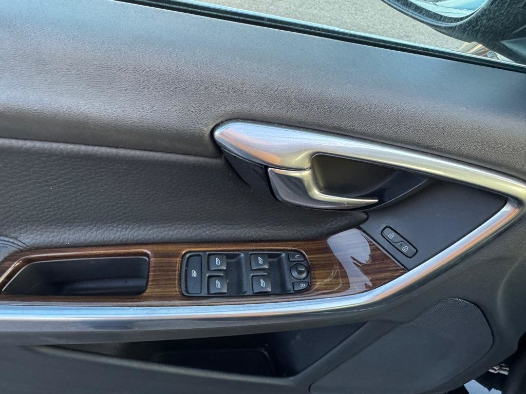 Used 2012 Volvo S60 T5 FWD image 22