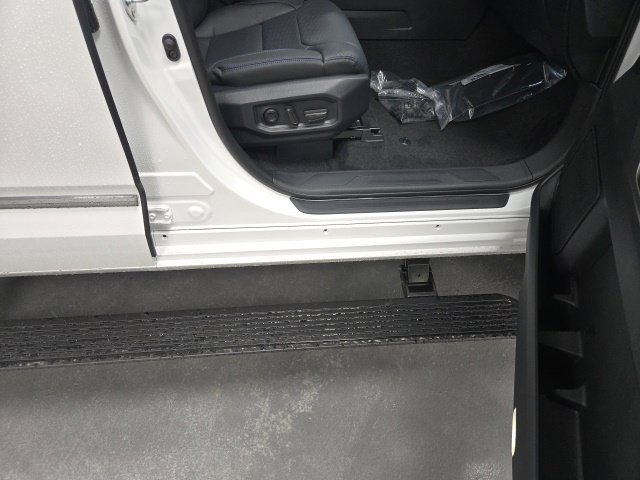 New 2026 Toyota Tundra Platinum AWD/4WD image 8