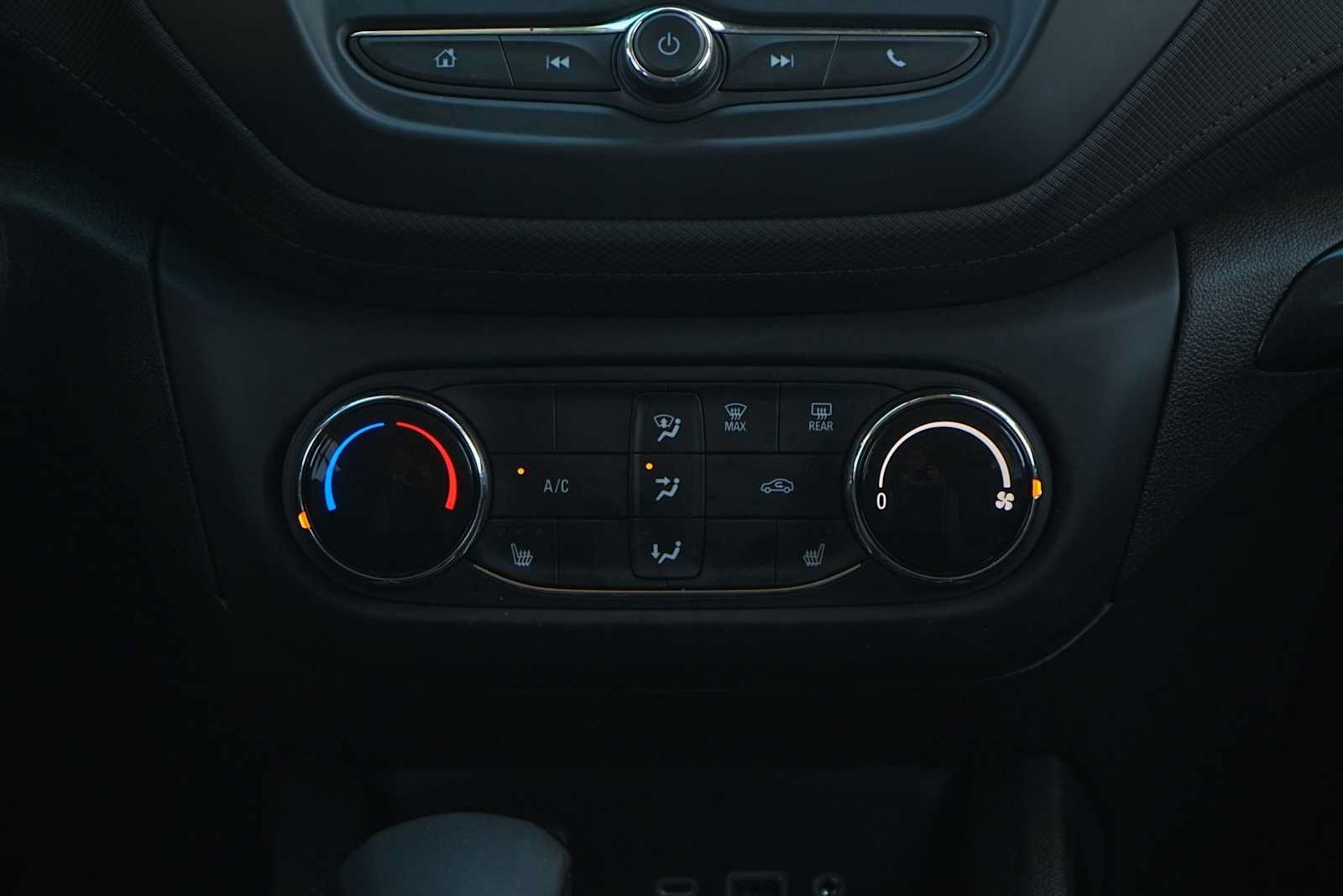 Used 2023 Chevrolet TrailBlazer LT w/ LPO, Blackout Package FWD image 20