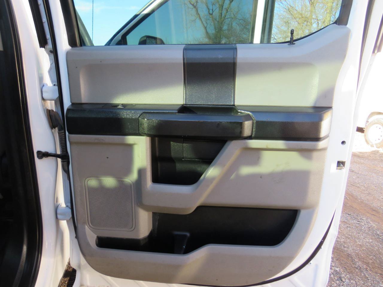 Used 2019 Ford F250 XL w/ Power Equipment Group AWD/4WD image 28