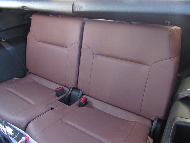 Used 2025 Mitsubishi Outlander SEL AWD/4WD image 10