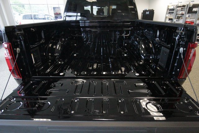 New 2025 Ford F150 XLT w/ Equipment Group 302A MID image 7