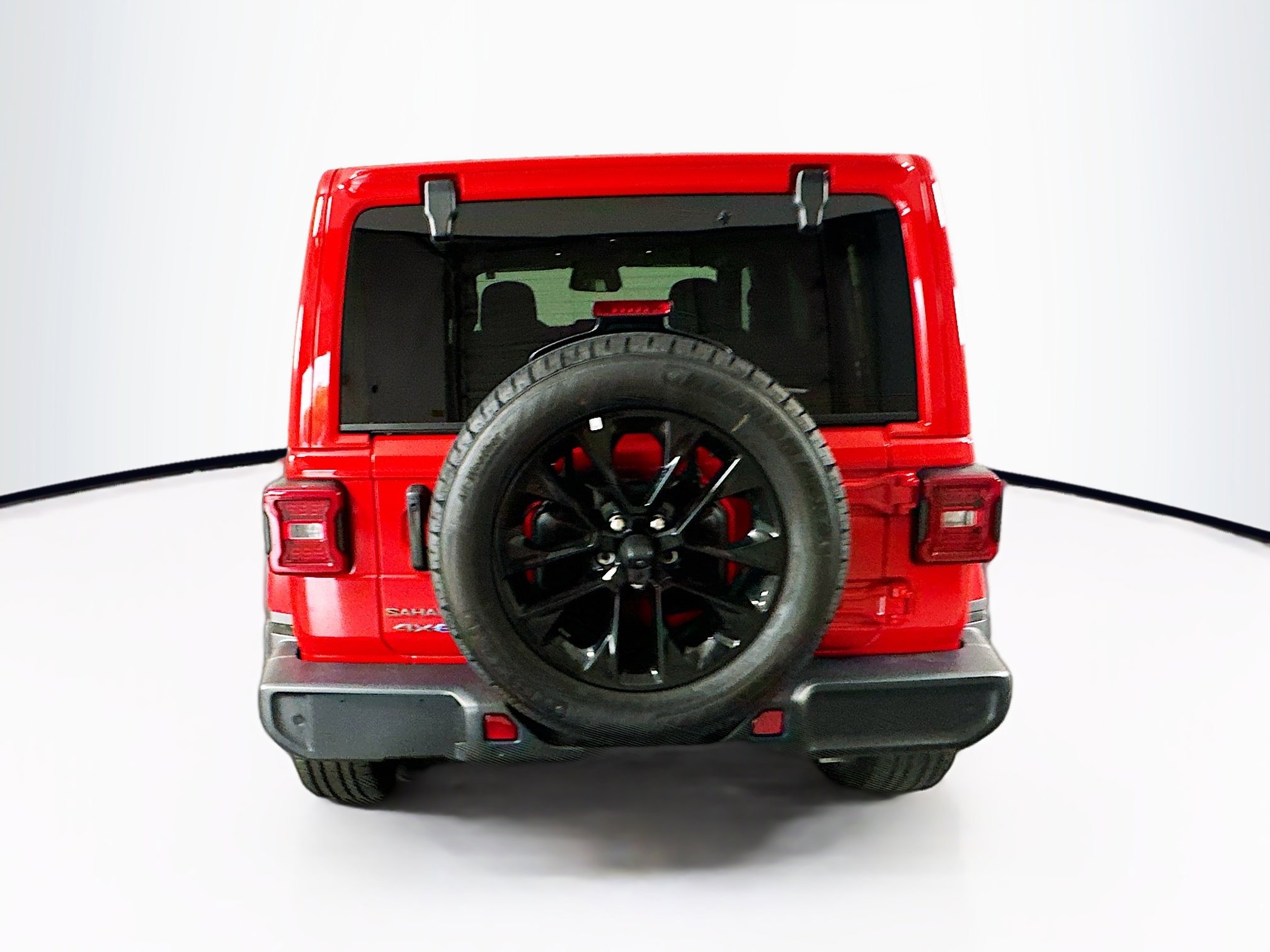 Used 2025 Jeep Wrangler Sahara w/ Safety Group image 7