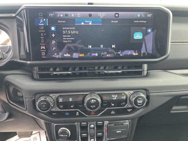 Used 2024 Jeep Wrangler Sahara w/ Technology Group image 7