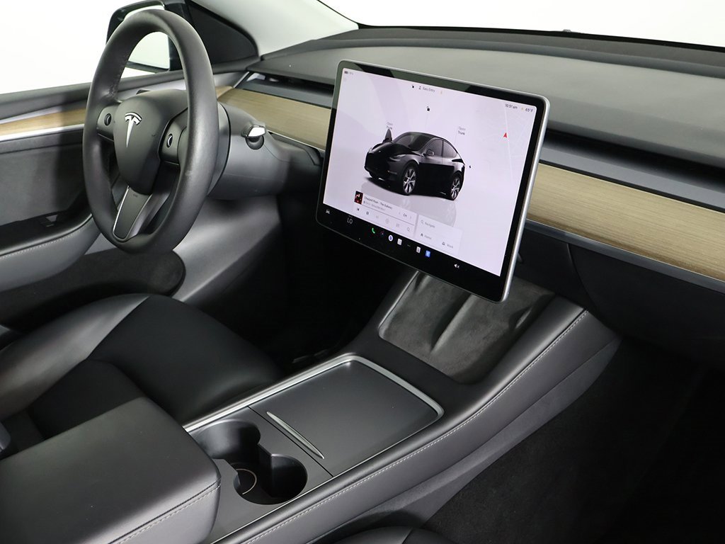 Used 2023 Tesla Model Y Long Range image 28