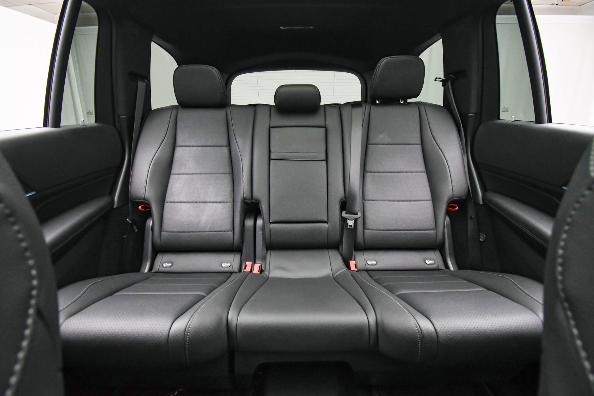 Used 2025 Mercedes-Benz GLS 450 4MATIC image 17