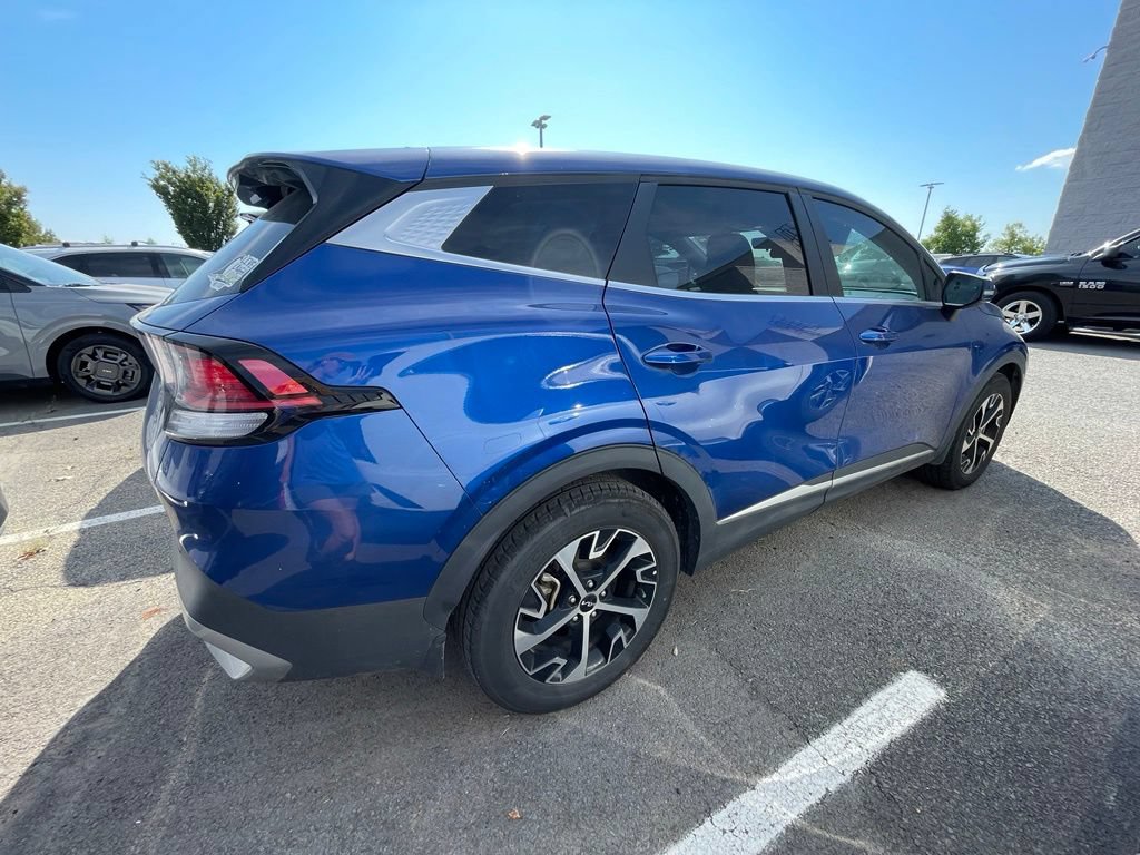 Certified 2023 Kia Sportage EX FWD image 9