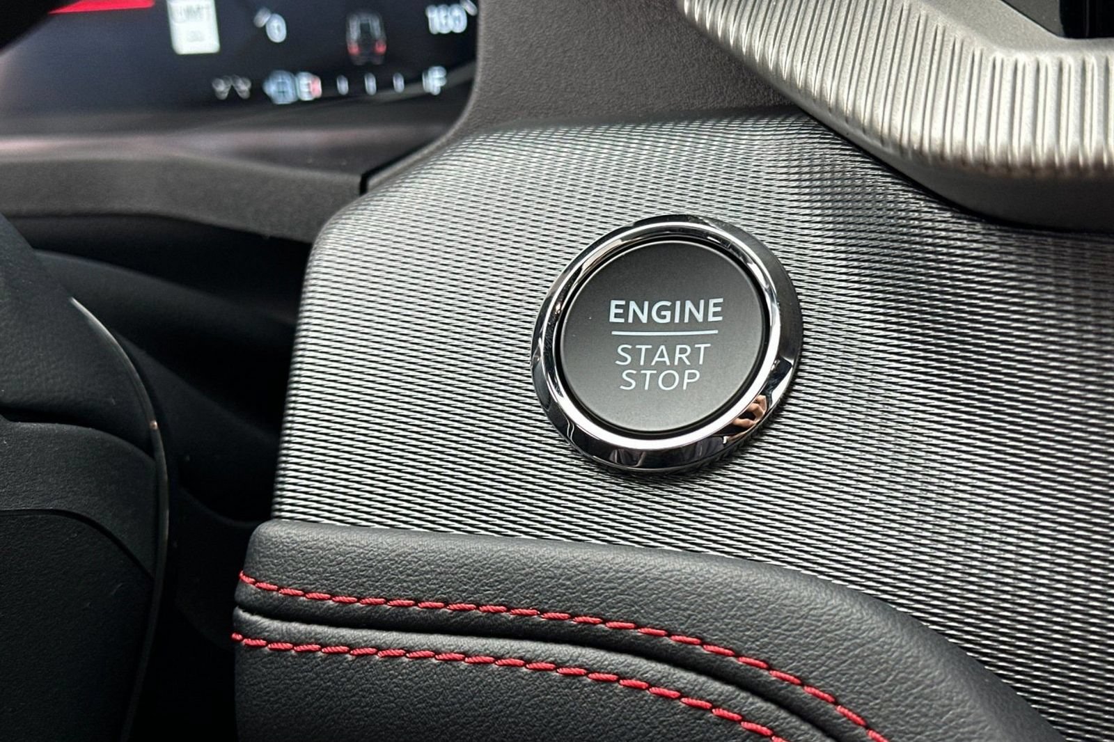 New 2025 Ford Explorer ST-Line w/ Premium Package RWD image 32