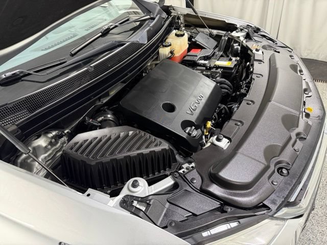 Used 2019 Chevrolet Traverse LT FWD image 25