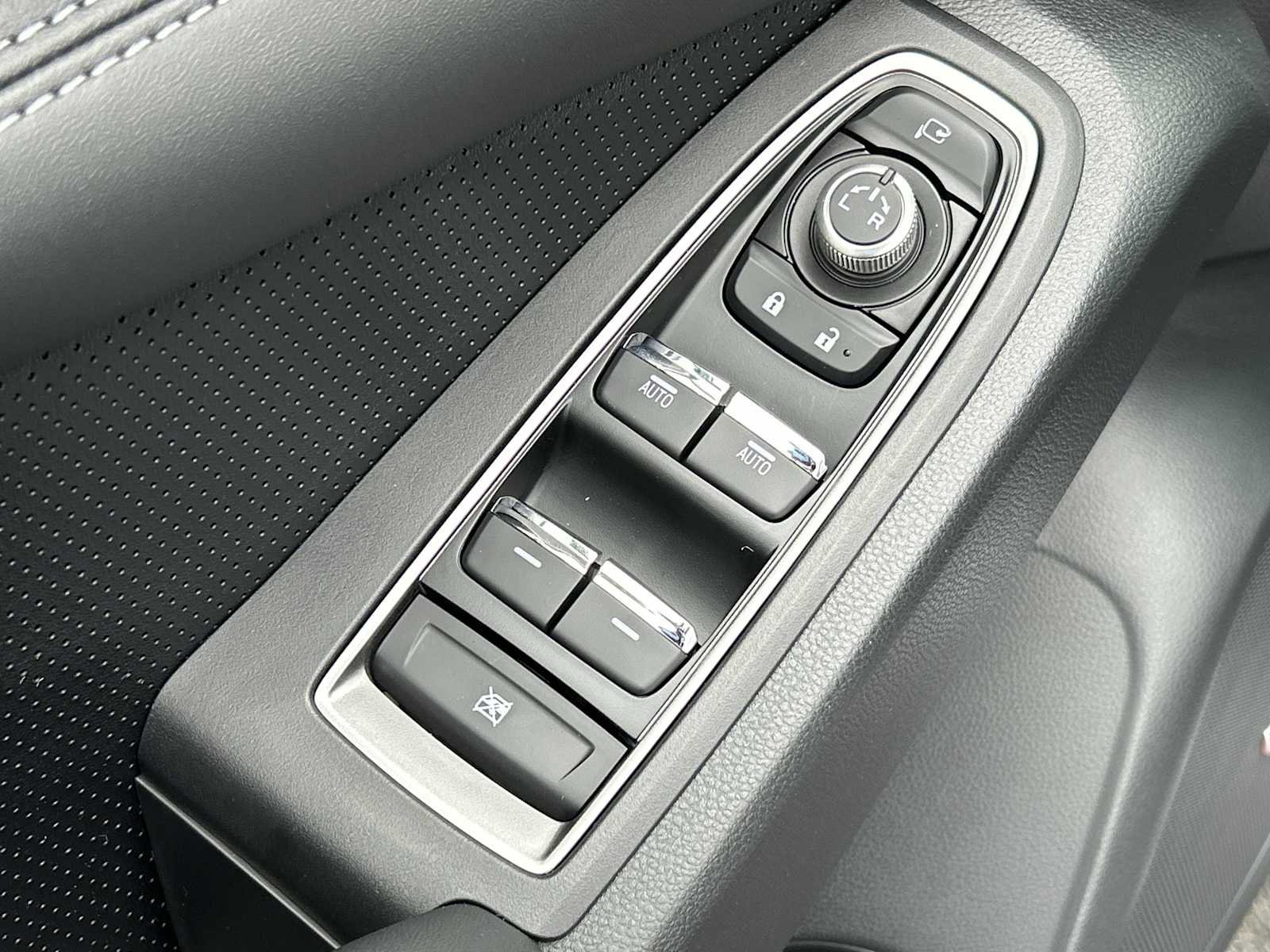 New 2026 Subaru Ascent Limited AWD/4WD image 12