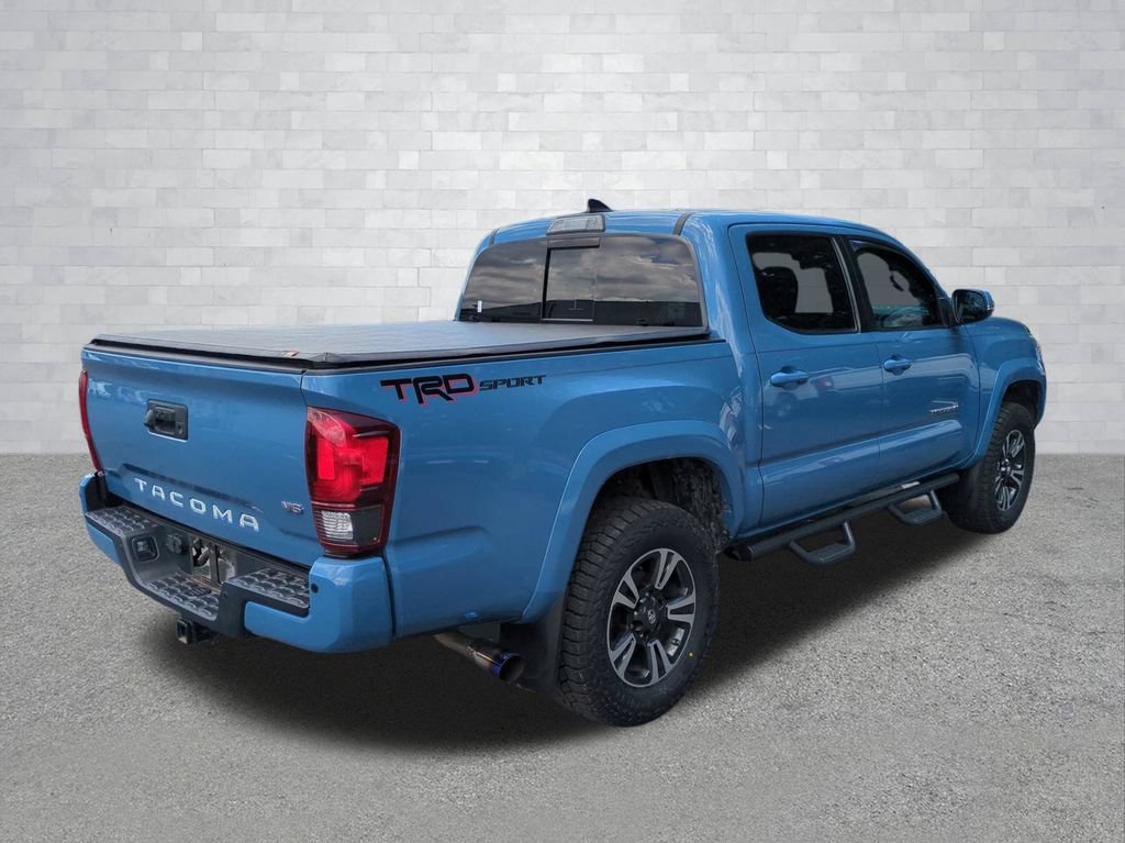 Used 2019 Toyota Tacoma TRD Sport RWD image 5