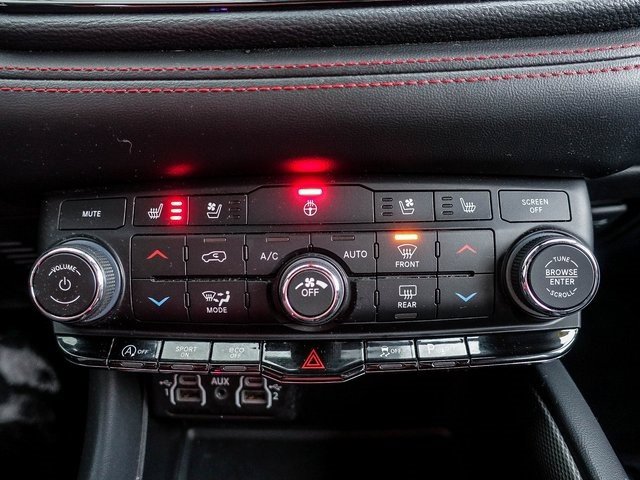 Used 2023 Dodge Durango GT image 27