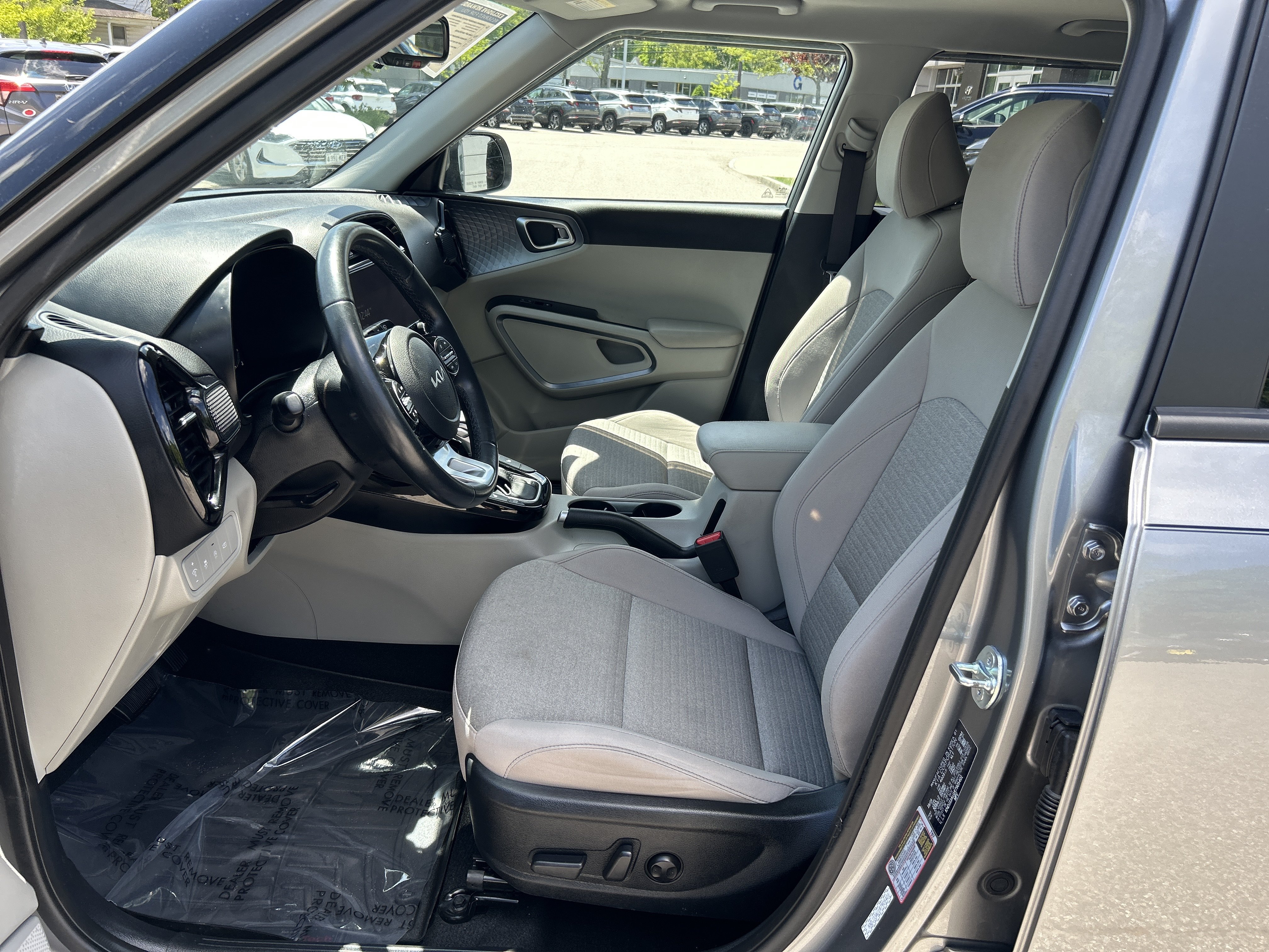 Used 2024 Kia Soul EX FWD image 14