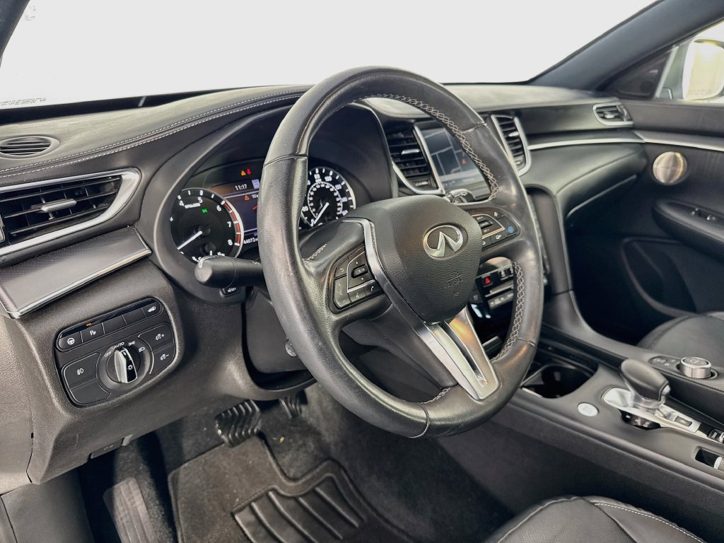 Certified 2023 INFINITI QX55 Essential AWD/4WD image 9