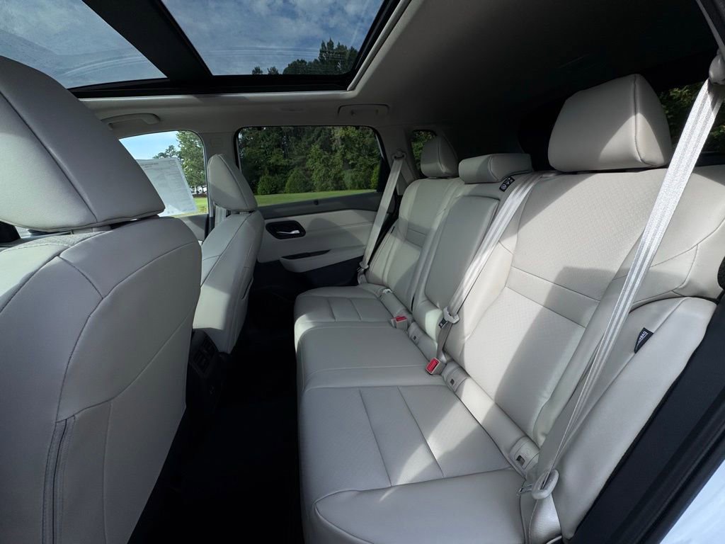 New 2026 Nissan Rogue SV image 24