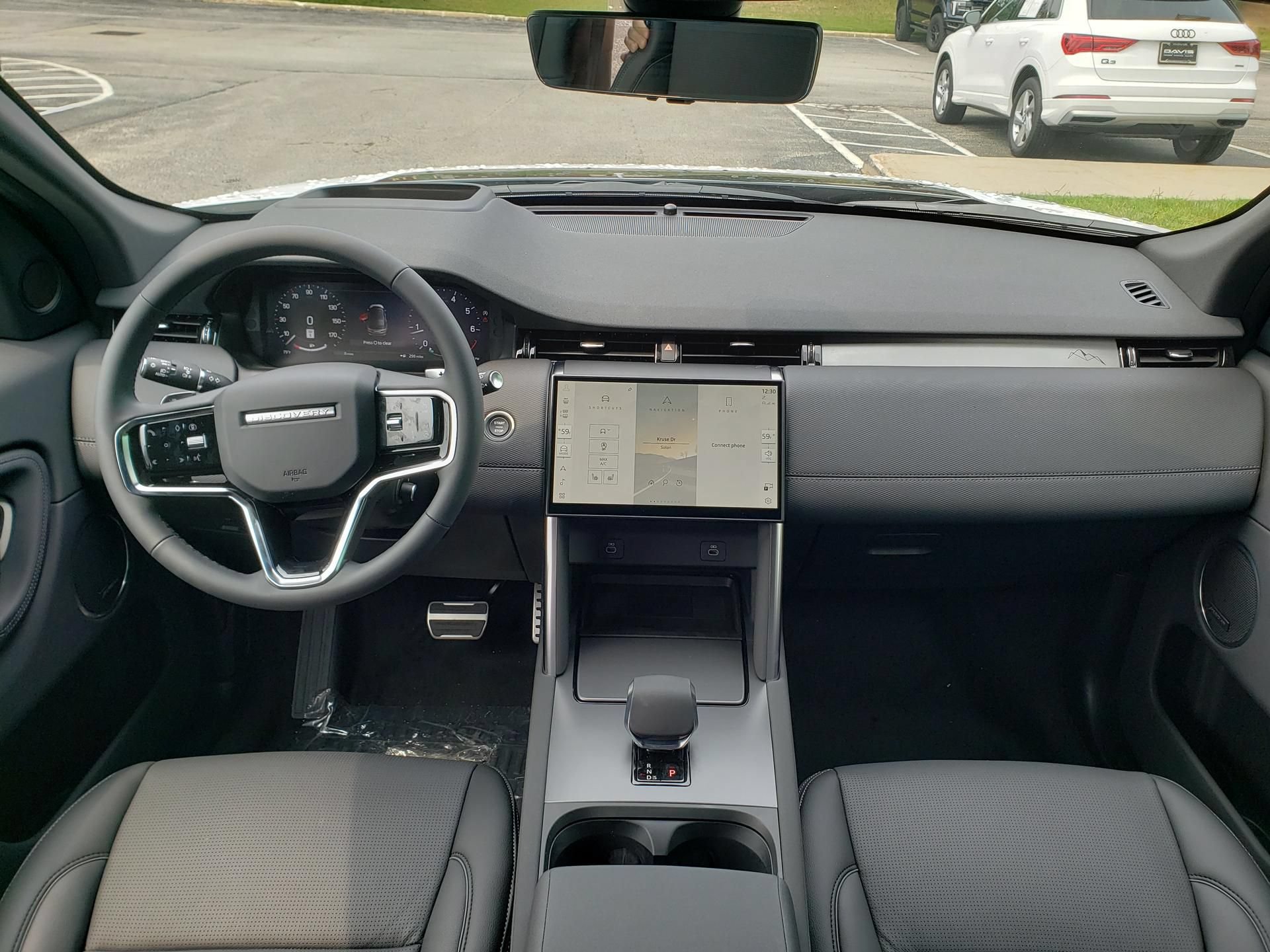 New 2026 Land Rover Discovery Sport Landmark AWD/4WD image 12