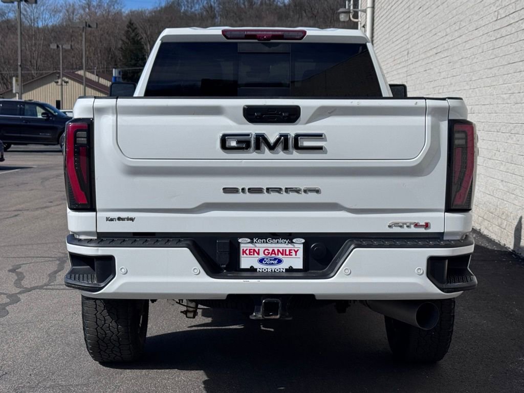 Used 2024 GMC Sierra 2500 AT4 w/ AT4 Premium Plus Package image 11