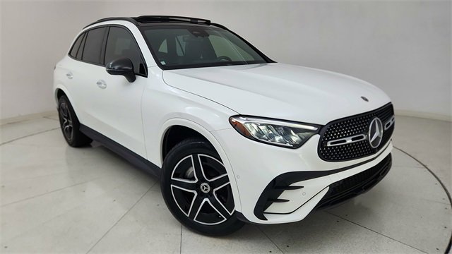 Used 2024 Mercedes-Benz GLC 300 4MATIC w/ AMG Line image 89