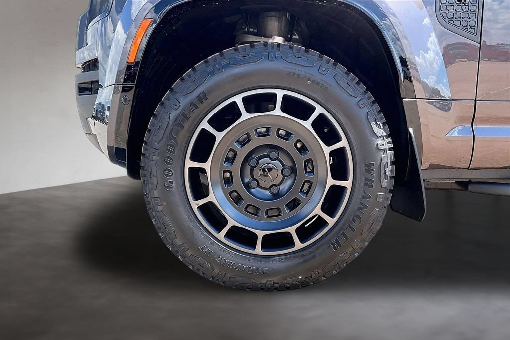New 2026 Land Rover Defender 110 OCTA AWD/4WD image 12