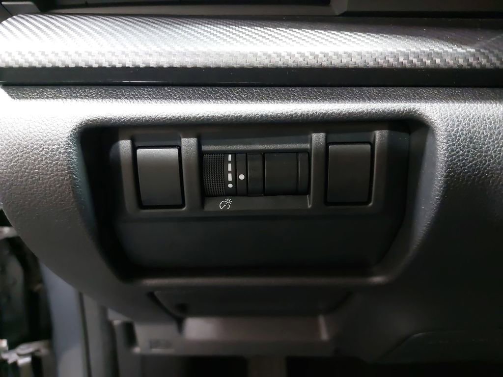 Used 2024 Subaru Crosstrek 2.0i Premium image 25