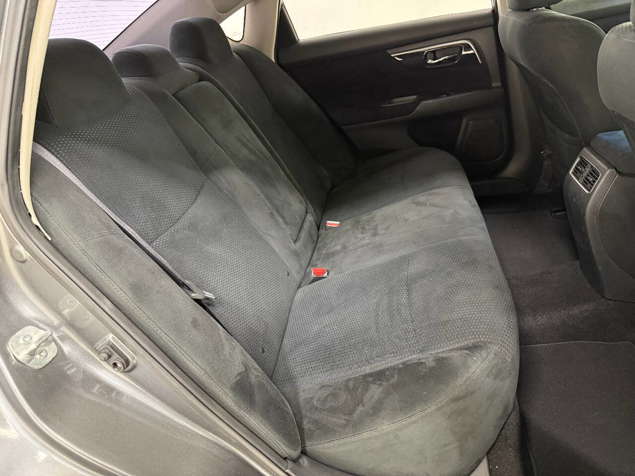 Used 2014 Nissan Altima 2.5 SV w/ Convenience Package FWD image 24