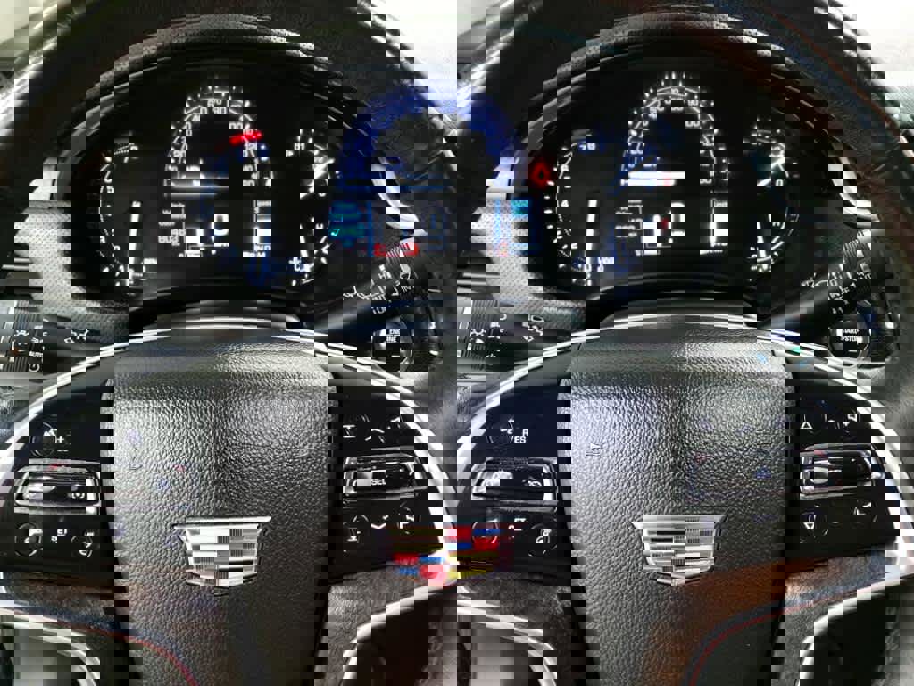 Used 2019 Cadillac XTS Luxury image 24