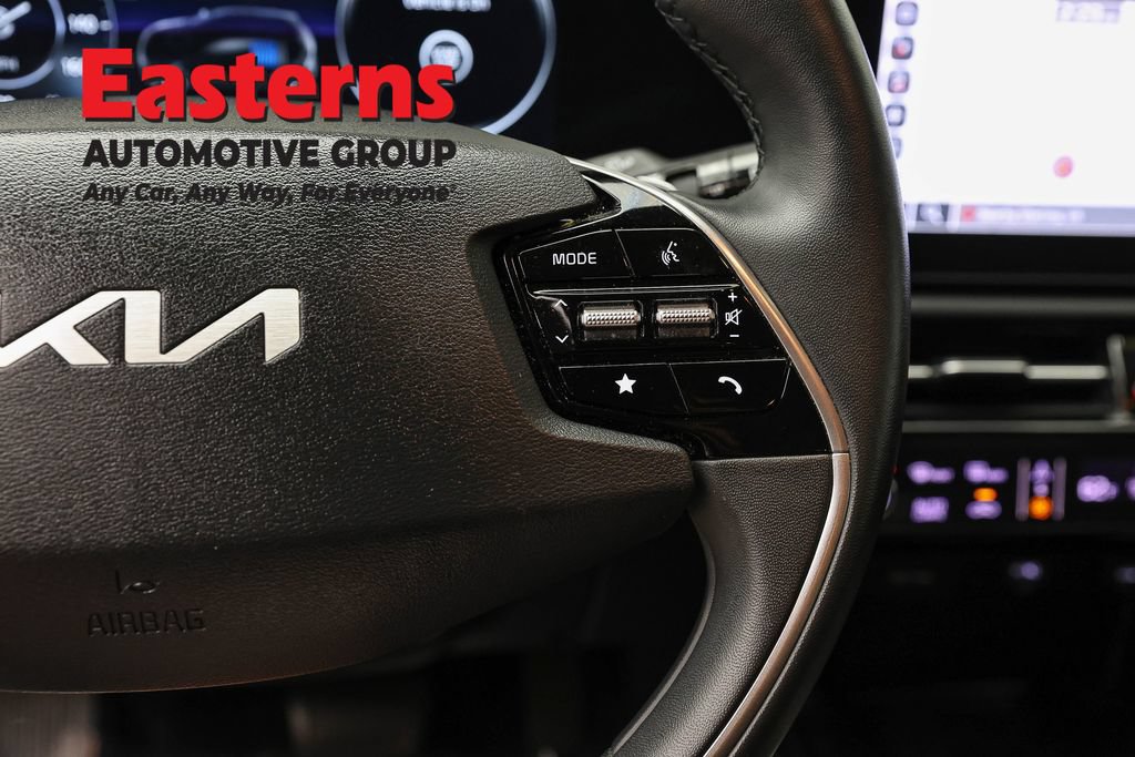 Used 2023 Kia Niro Wind w/ Wind Preserve Package FWD image 16