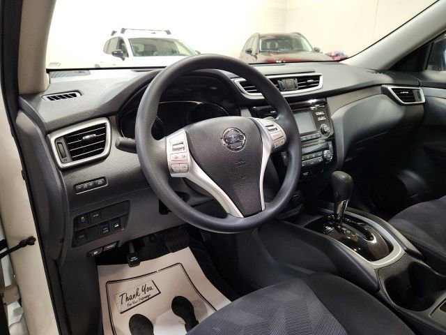 Used 2016 Nissan Rogue SV AWD/4WD image 13