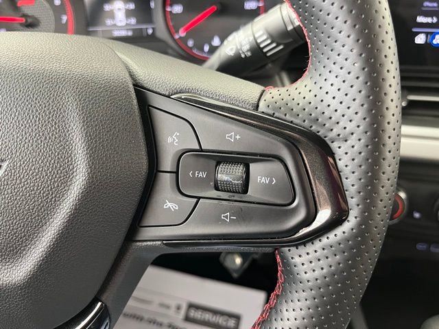 Used 2024 Chevrolet Trax RS FWD image 21