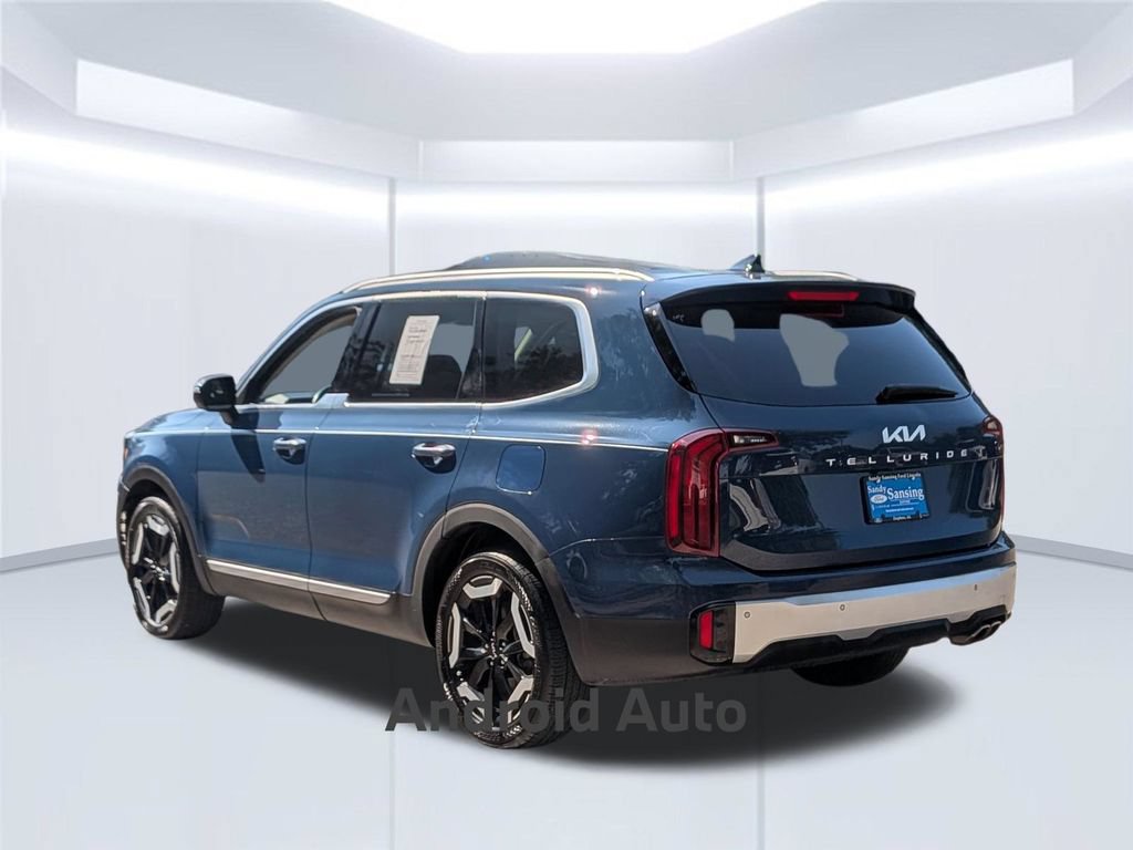 Used 2024 Kia Telluride S w/ S Sunroof Package FWD image 3