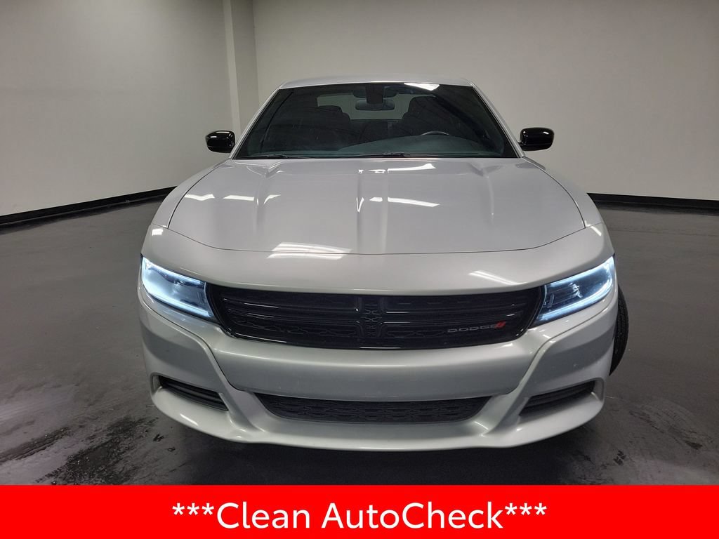 Used 2023 Dodge Charger SXT RWD image 3