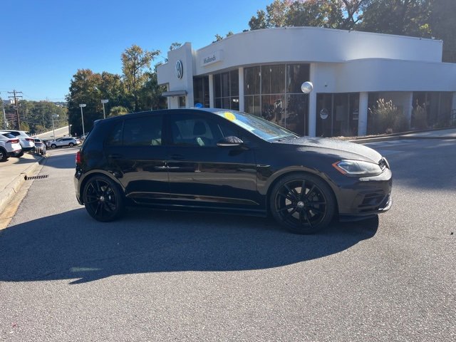 Used 2018 Volkswagen Golf R 4-Door image 2