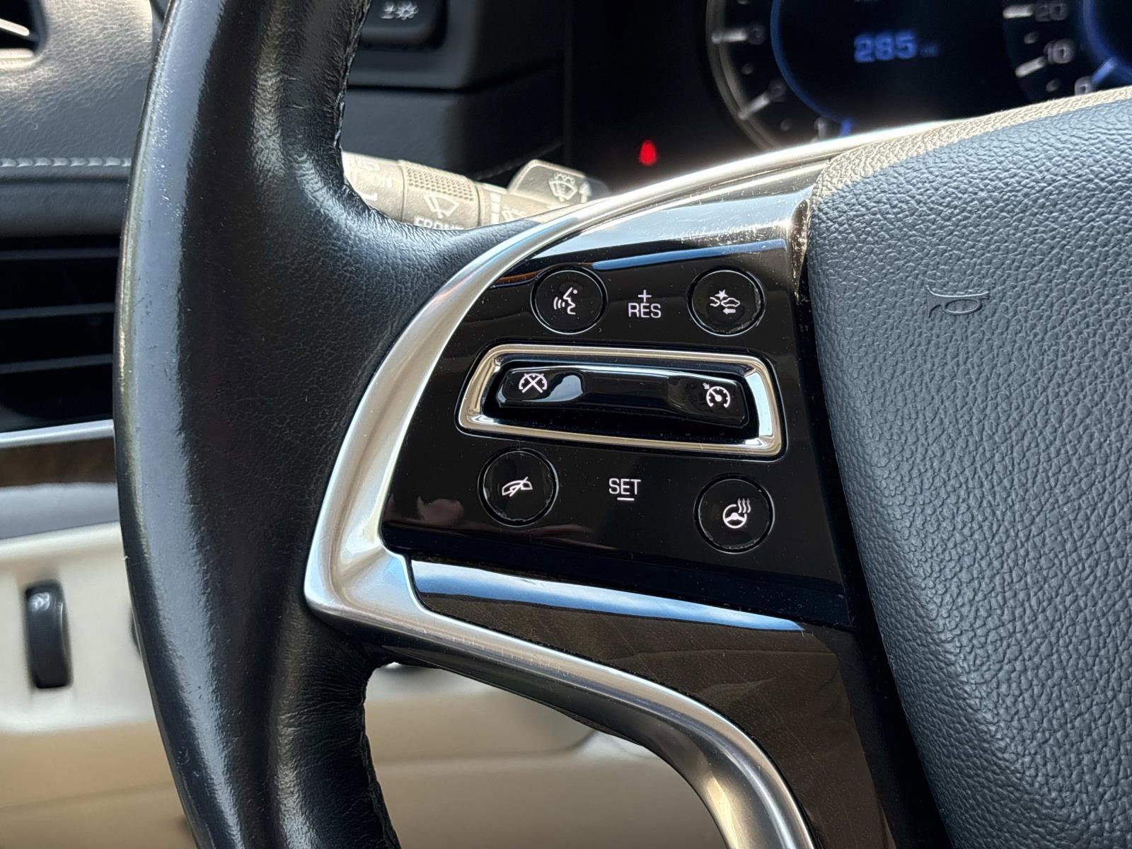 Used 2018 Cadillac Escalade Premium Luxury image 20