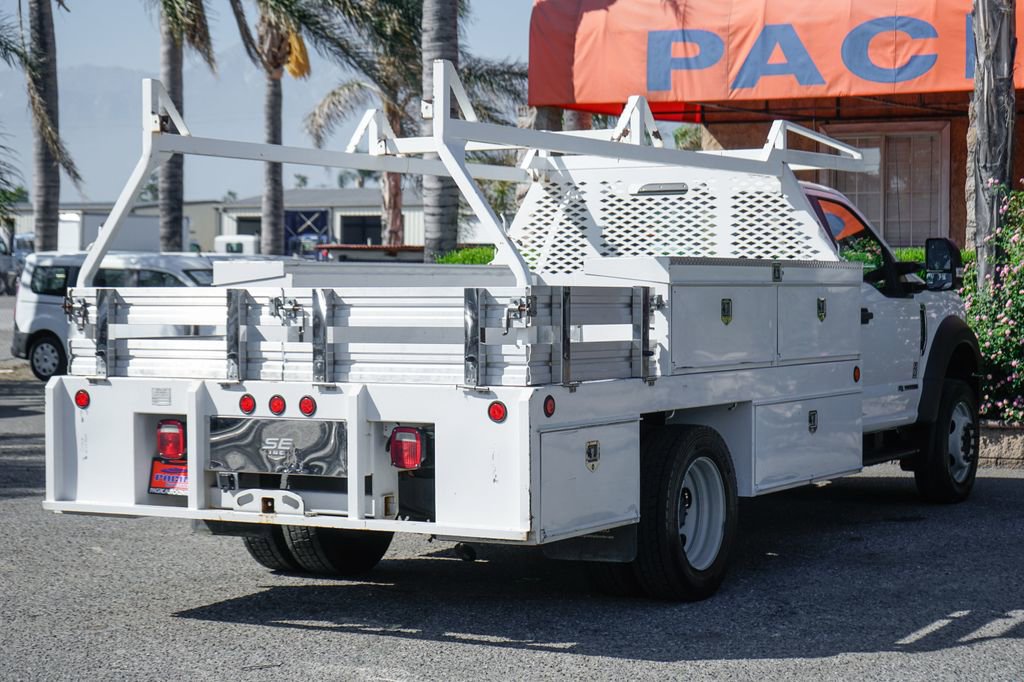Used 2017 Ford F550 2WD Regular Cab Super Duty image 9