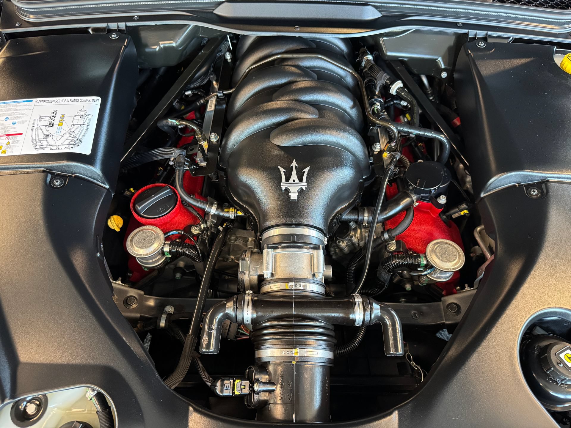 Used 2014 Maserati GranTurismo Convertible RWD image 64