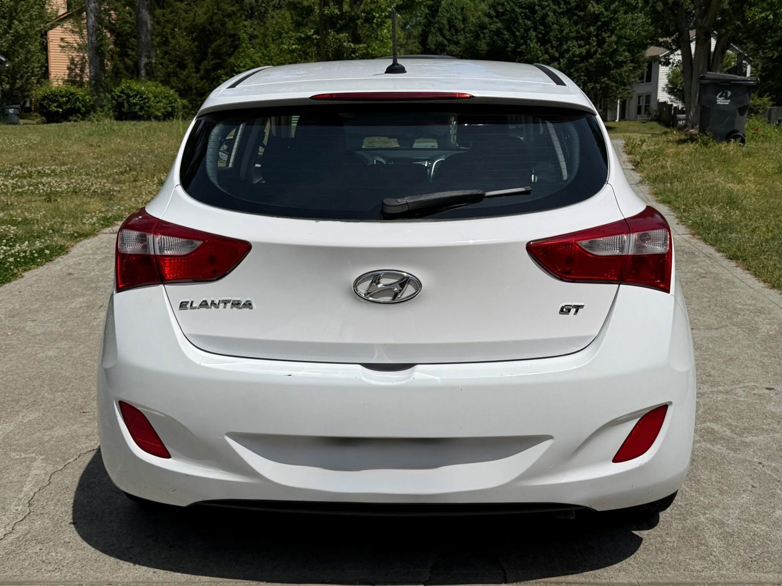 Used 2015 Hyundai Elantra GT FWD image 10