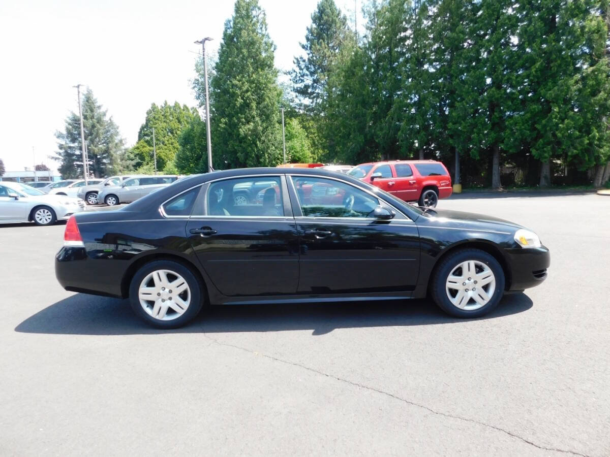 Used 2015 Chevrolet Impala LT w/ LT Sunroof Package FWD image 18