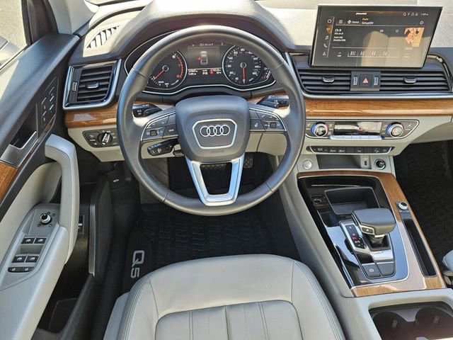 Used 2024 Audi Q5 2.0T Premium image 5