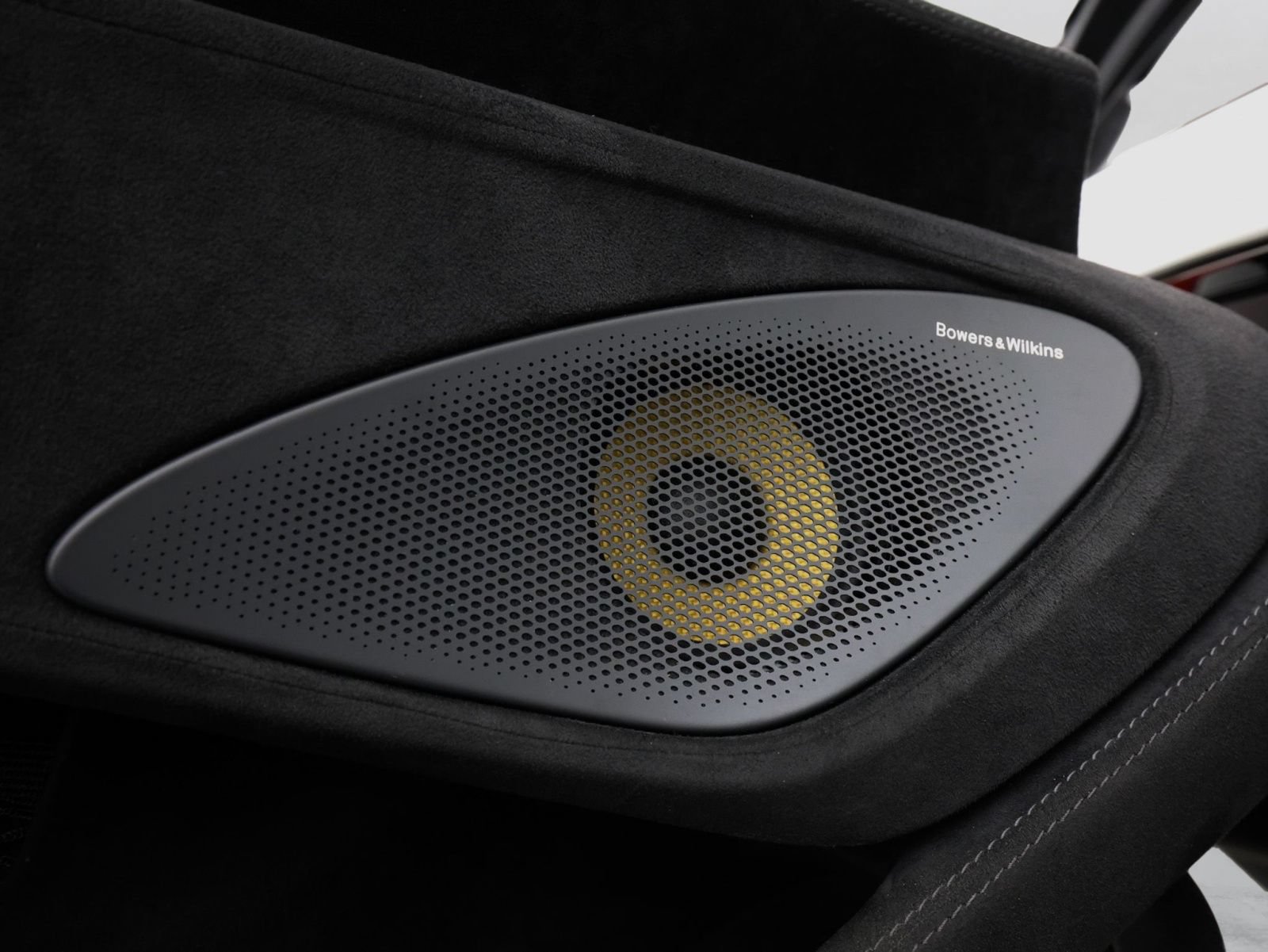 Used 2020 McLaren 600LT Spider RWD image 25