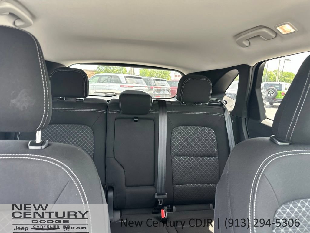Used 2025 Ford Escape Active AWD/4WD image 30