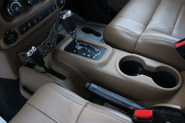 Used 2012 Jeep Wrangler Sahara w/ Connectivity Group AWD/4WD image 15