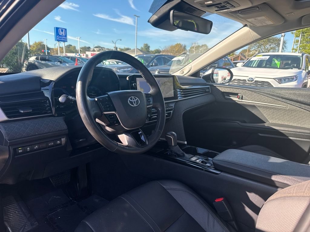 Used 2025 Toyota Camry XLE image 16
