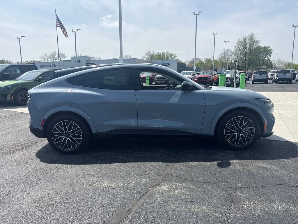 Used 2025 Ford Mustang Mach-E Premium image 6