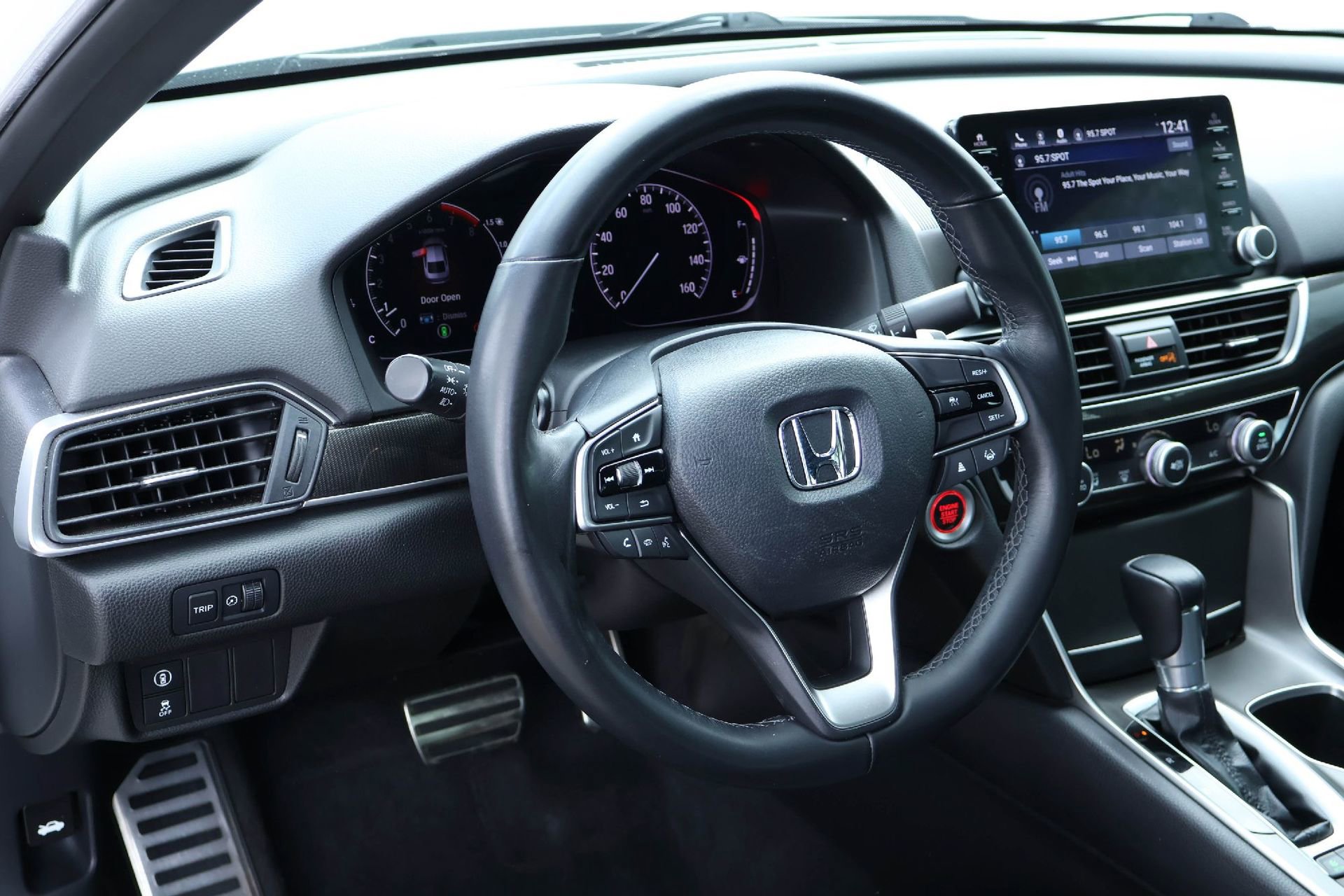Used 2021 Honda Accord Sport image 2