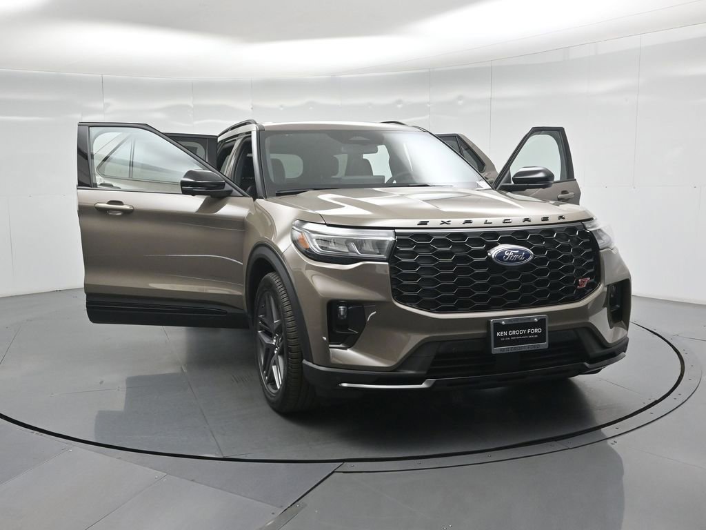 New 2026 Ford Explorer ST image 29