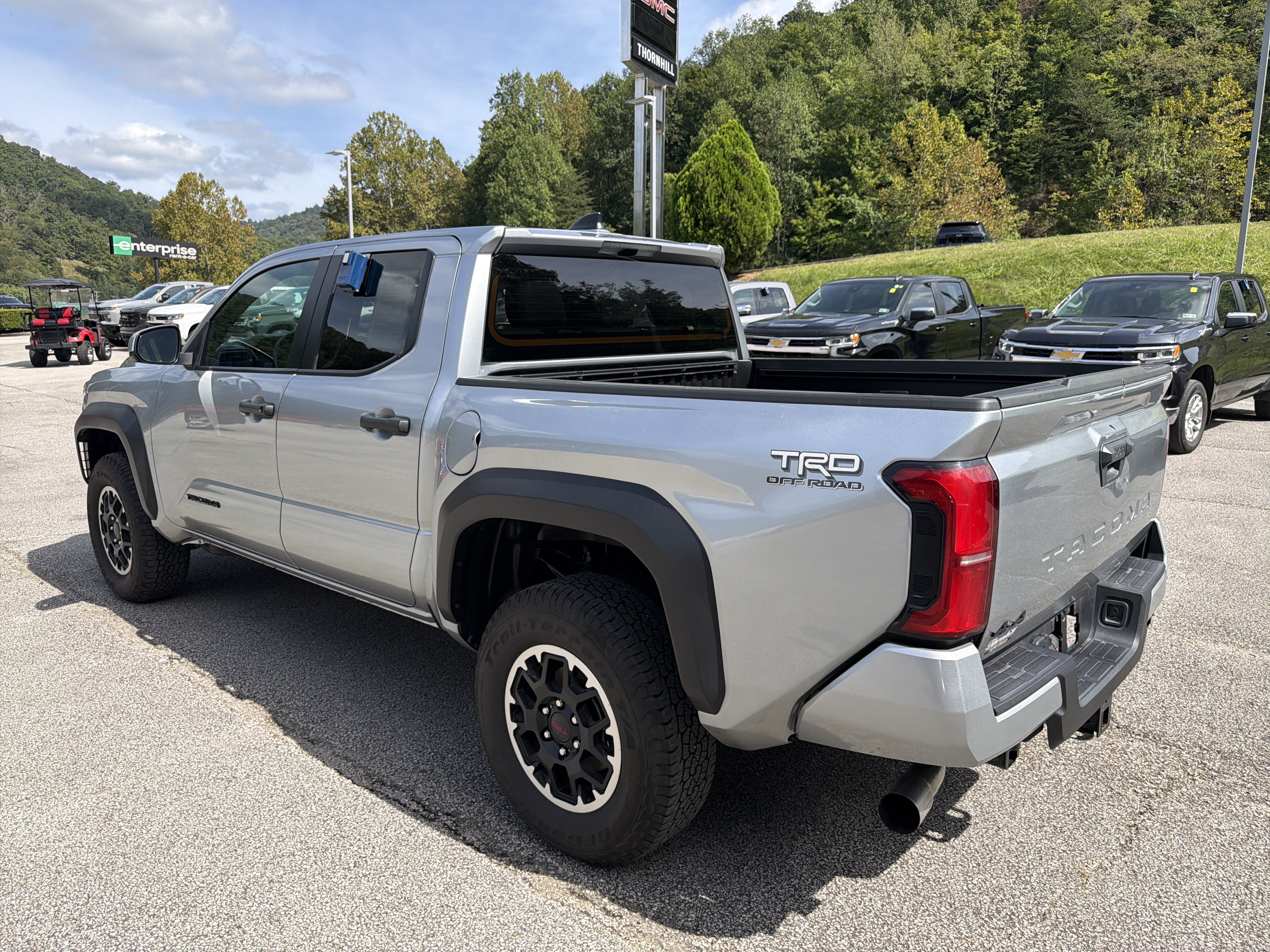 Used 2025 Toyota Tacoma TRD Off-Road AWD/4WD image 6
