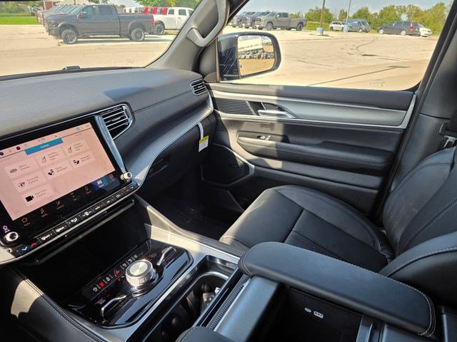 New 2026 Jeep Grand Wagoneer Limited w/ Convenience Group I AWD/4WD image 47