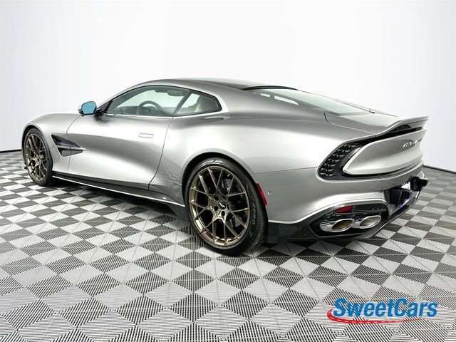 Used 2025 Aston Martin Vanquish image 5